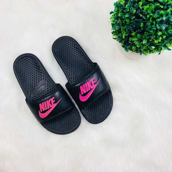 nike pink sliders womens